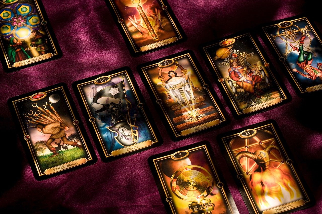 Find the Best Tarot Reader in India with Expert Astrology in Guwahati